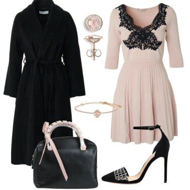 outfit battesimo invitata